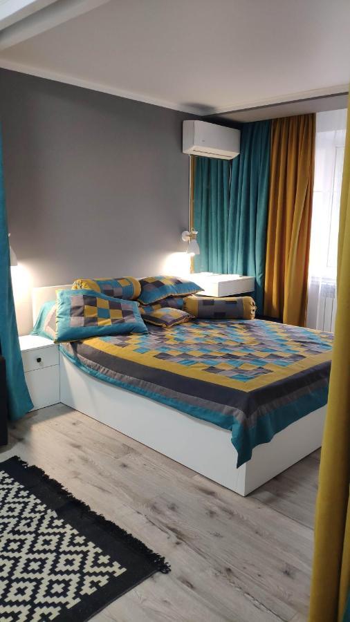 אלמטי Apartment On Panfilova 114 מראה חיצוני תמונה